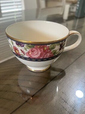 Vintage Royal Doulton Centennial Rose Tea Cup